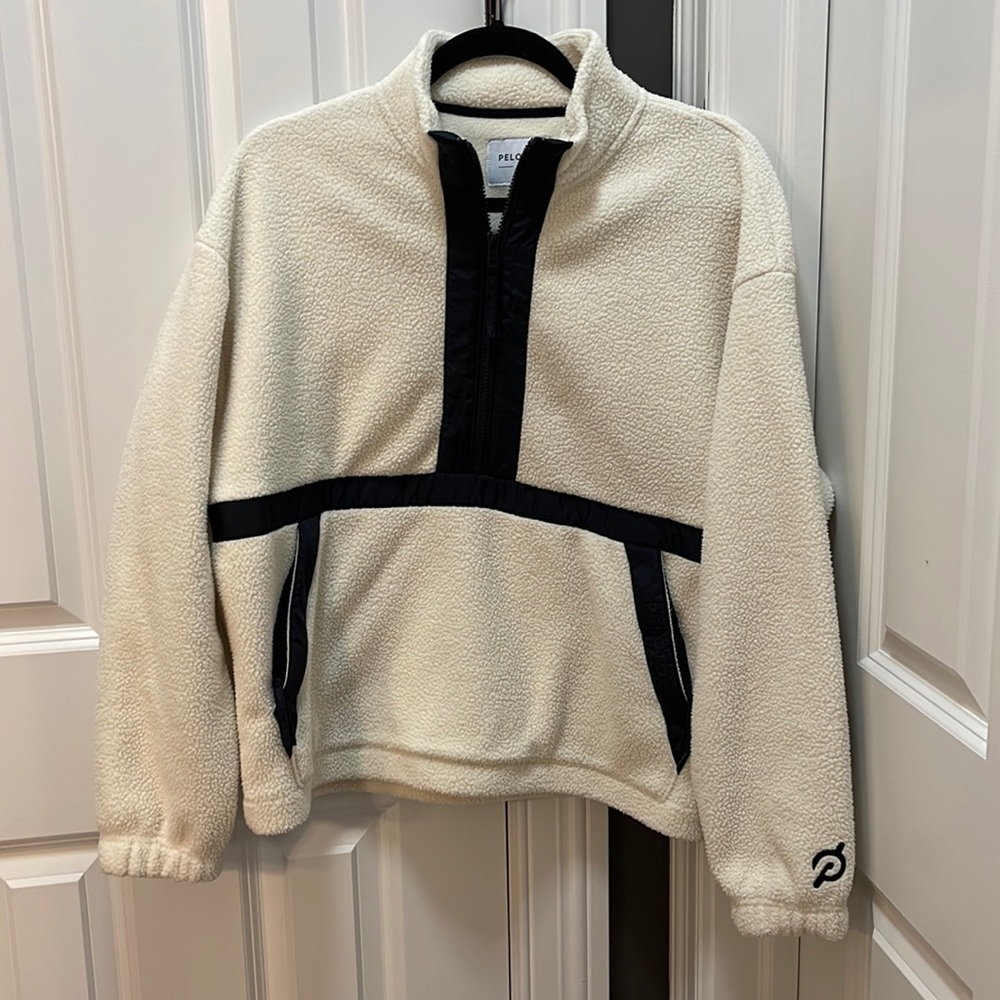 Peloton Sherpa slight cropped half zip sweater SZ L
